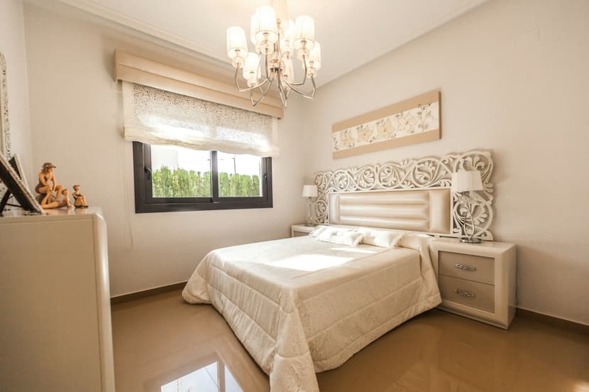 room-img